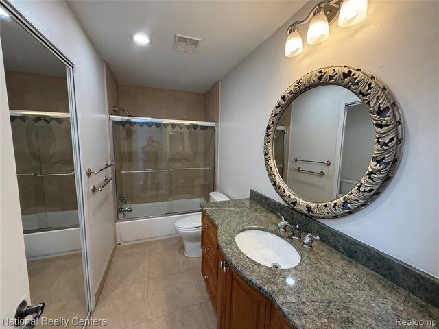6677 Chimney Sweep, West Bloomfield, MI 48322
