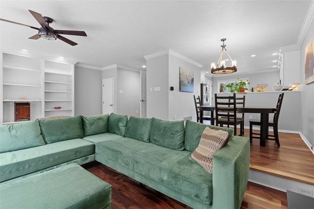 1606 Stone Mansion Drive, Franklin Park, PA 15143