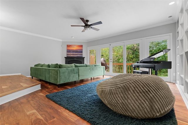 1606 Stone Mansion Drive, Franklin Park, PA 15143