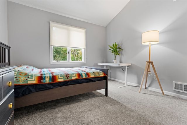 1606 Stone Mansion Drive, Franklin Park, PA 15143