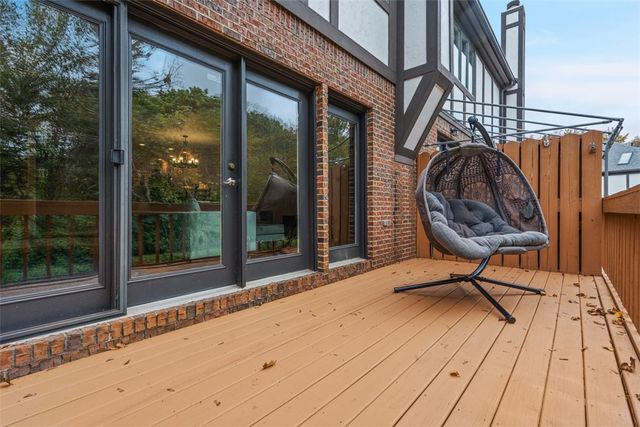 1606 Stone Mansion Drive, Franklin Park, PA 15143