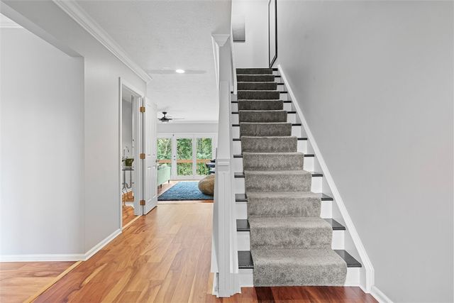 1606 Stone Mansion Drive, Franklin Park, PA 15143