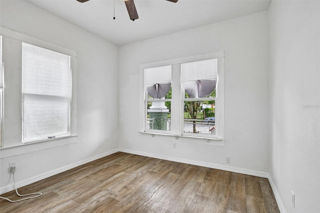 1305 E 17TH AVENUE, Tampa, FL 33605