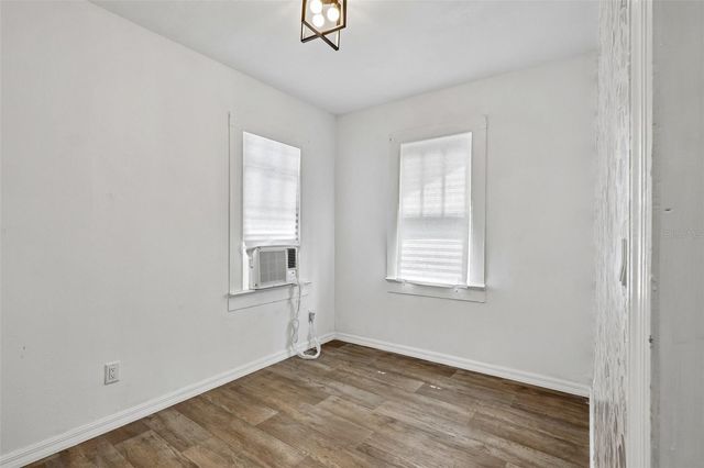 1305 E 17TH AVENUE, Tampa, FL 33605