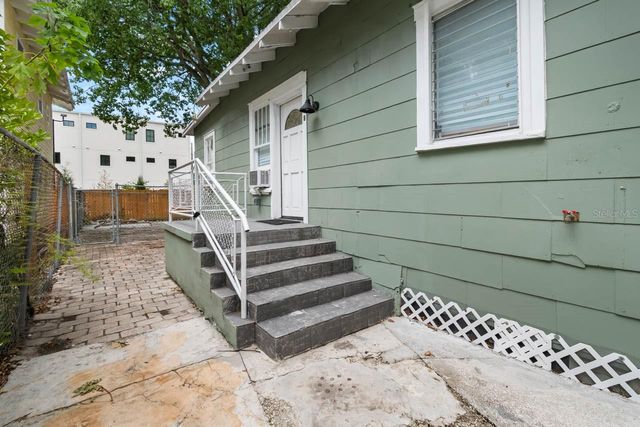 1305 E 17TH AVENUE, Tampa, FL 33605