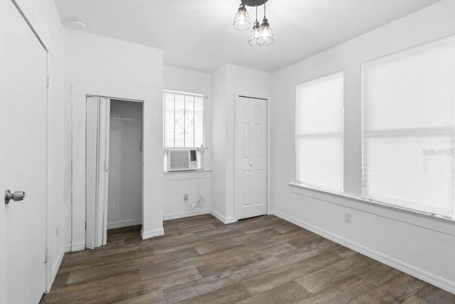 1305 E 17TH AVENUE, Tampa, FL 33605