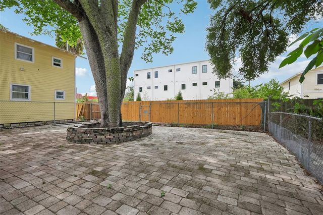 1305 E 17TH AVENUE, Tampa, FL 33605
