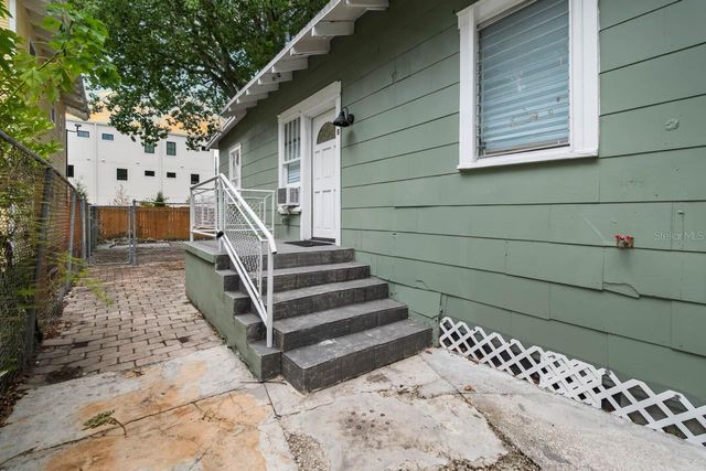 1305 E 17TH AVENUE, Tampa, FL 33605