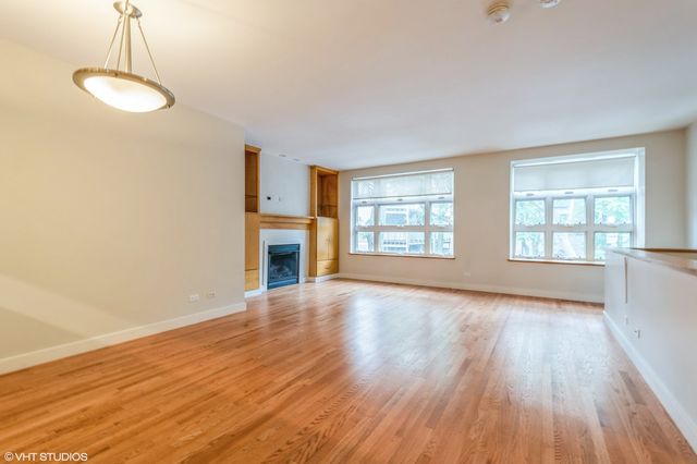 7209 N Oakley Avenue, Chicago, IL 60645