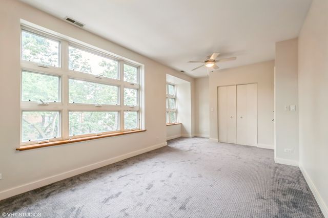 7209 N Oakley Avenue, Chicago, IL 60645