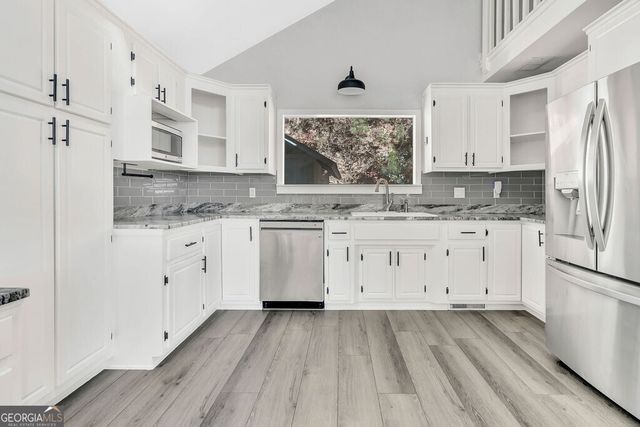 357 Johns Way, Talking Rock, GA 30175