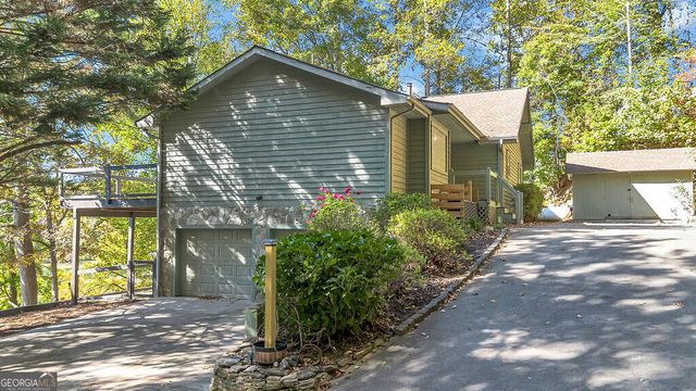 357 Johns Way, Talking Rock, GA 30175
