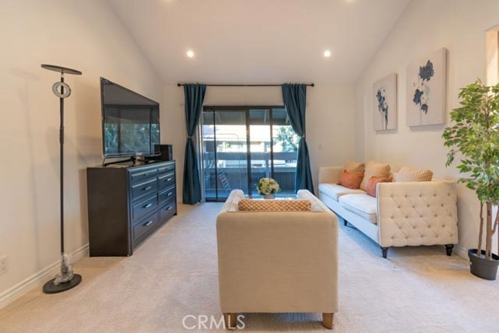226 Springview, Irvine, CA 92620