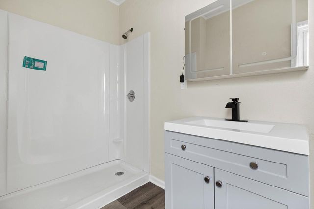 2300 Victoria DRIVE, Racine, WI 53403