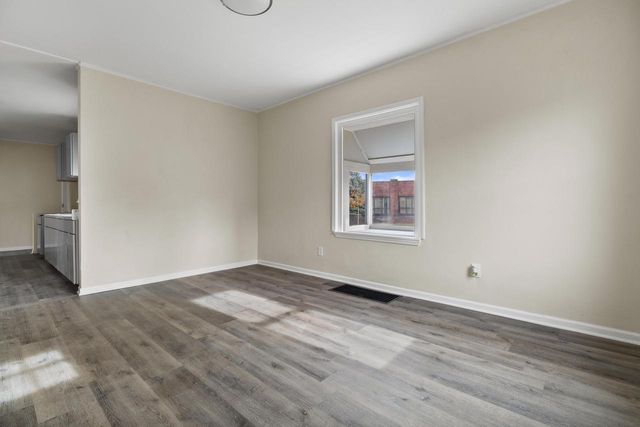 2300 Victoria DRIVE, Racine, WI 53403