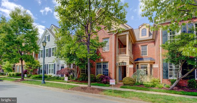 904 OAK KNOLL TER, Rockville, MD 20850