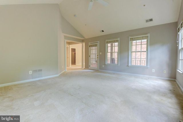 904 OAK KNOLL TER, Rockville, MD 20850