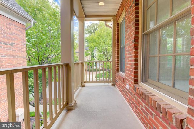 904 OAK KNOLL TER, Rockville, MD 20850