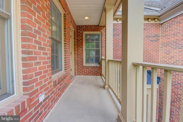 904 OAK KNOLL TER, Rockville, MD 20850