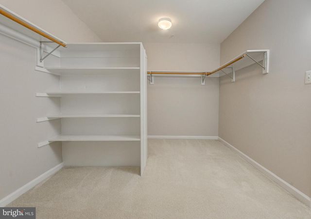 904 OAK KNOLL TER, Rockville, MD 20850