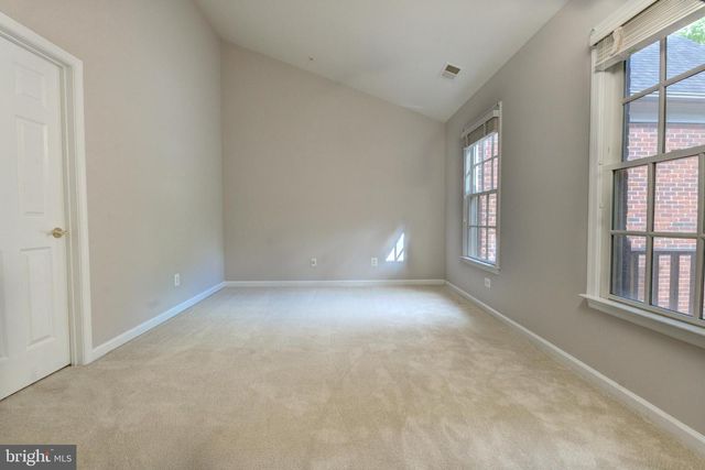 904 OAK KNOLL TER, Rockville, MD 20850