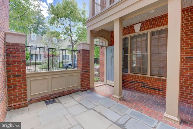 904 OAK KNOLL TER, Rockville, MD 20850