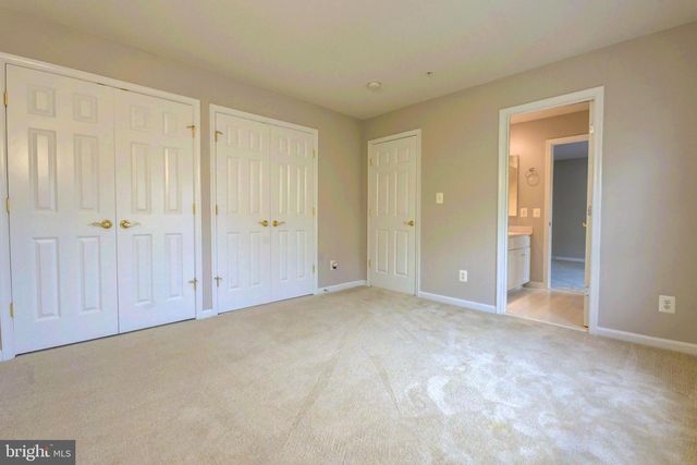 904 OAK KNOLL TER, Rockville, MD 20850