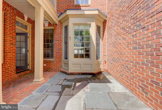 904 OAK KNOLL TER, Rockville, MD 20850
