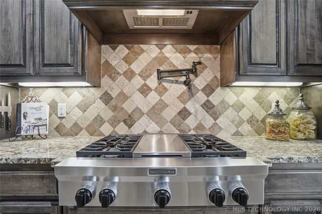 304 S 76th Street, Broken Arrow, OK 74014