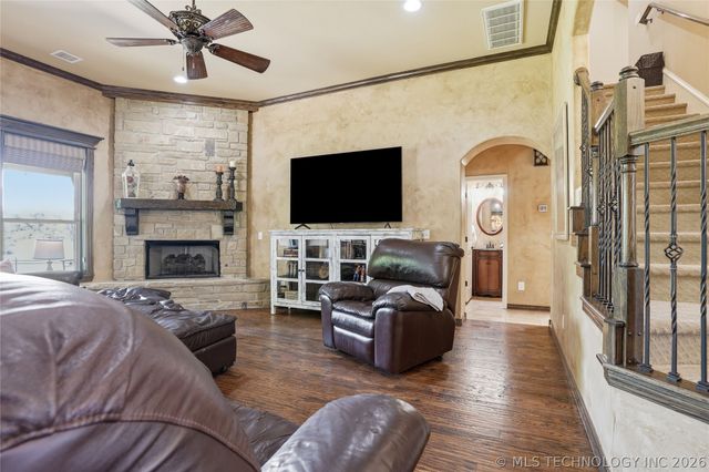 304 S 76th Street, Broken Arrow, OK 74014