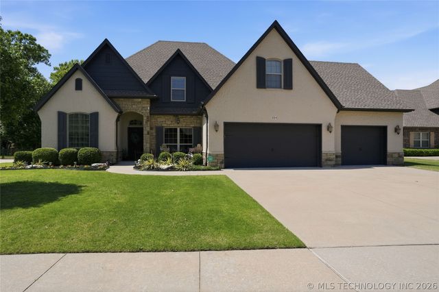 304 S 76th Street, Broken Arrow, OK 74014