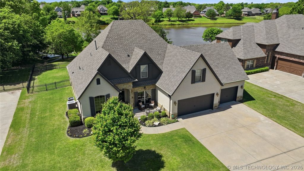 304 S 76th Street, Broken Arrow, OK 74014