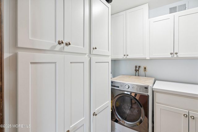 620 Pacific Avenue, Beachwood, NJ 08722