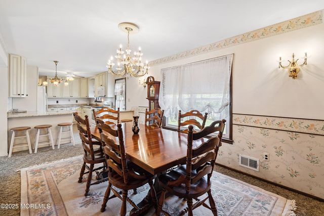 620 Pacific Avenue, Beachwood, NJ 08722