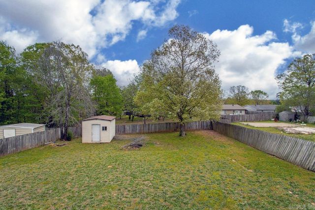 13615 Carrington Place Dr, Alexander, AR 72002