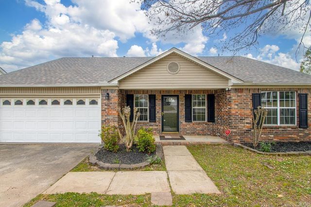 13615 Carrington Place Dr, Alexander, AR 72002