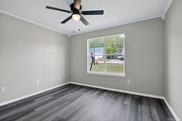 13615 Carrington Place Dr, Alexander, AR 72002