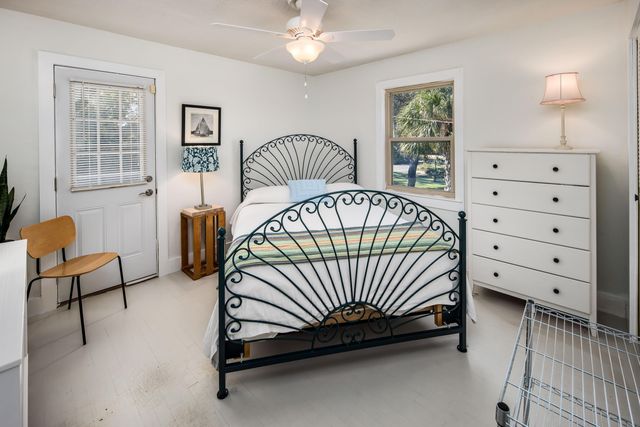 327 NE Yacht Club Drive, Fort Walton Beach, FL 32548