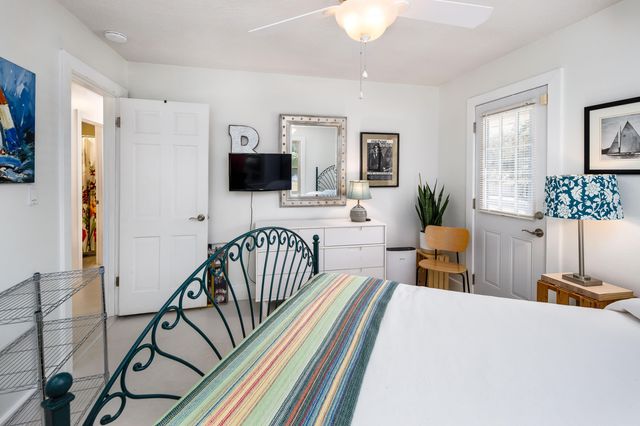 327 NE Yacht Club Drive, Fort Walton Beach, FL 32548