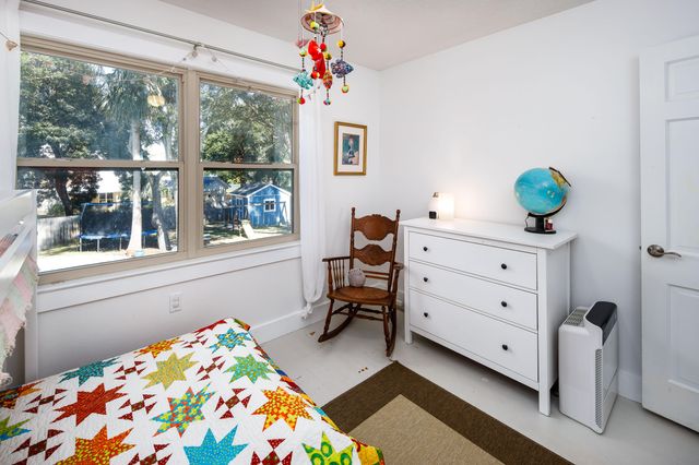327 NE Yacht Club Drive, Fort Walton Beach, FL 32548