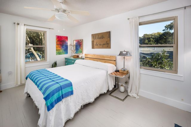 327 NE Yacht Club Drive, Fort Walton Beach, FL 32548