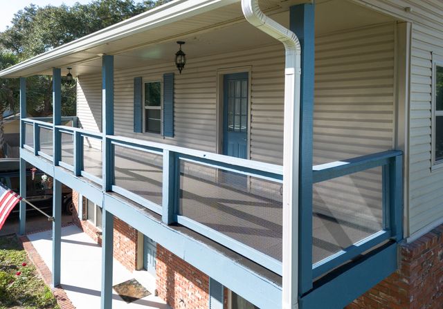 327 NE Yacht Club Drive, Fort Walton Beach, FL 32548