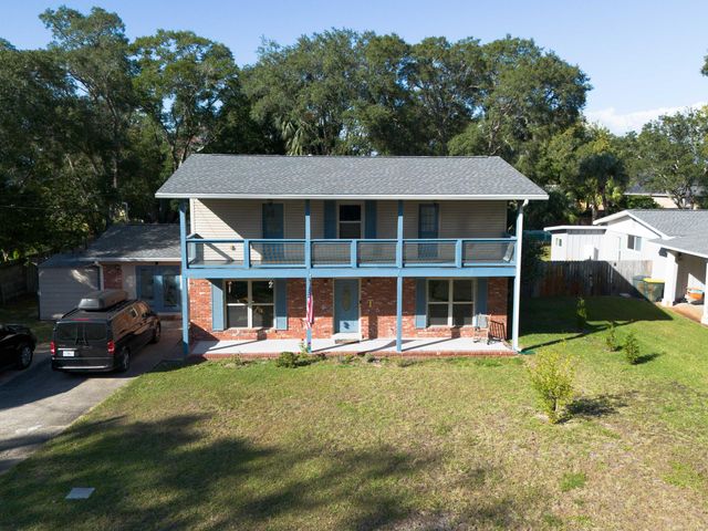 327 NE Yacht Club Drive, Fort Walton Beach, FL 32548
