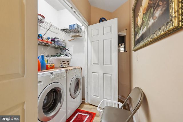 2525 JAMES MADISON CIR, Herndon, VA 20171