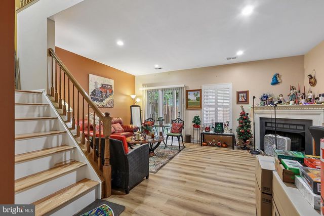 2525 JAMES MADISON CIR, Herndon, VA 20171
