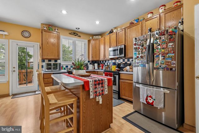 2525 JAMES MADISON CIR, Herndon, VA 20171