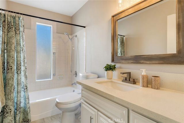 1825 Flame Tree, Hemet, CA 92545