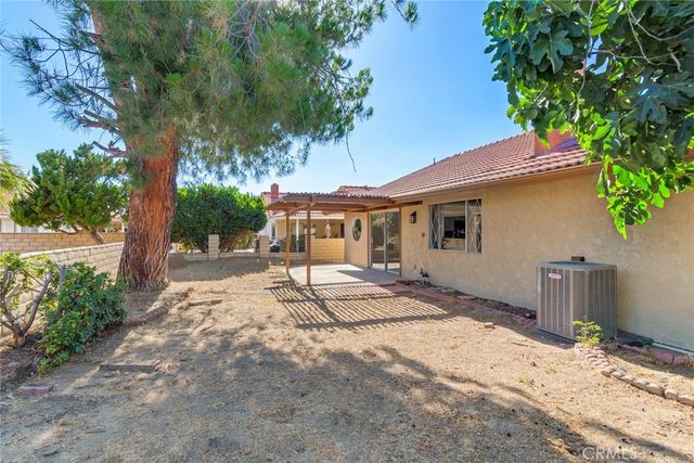 1825 Flame Tree, Hemet, CA 92545