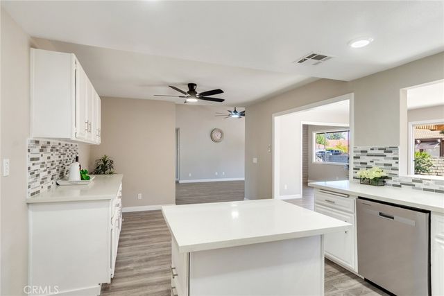 1825 Flame Tree, Hemet, CA 92545