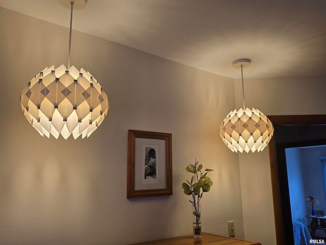 567 UNION GROVE Road, Carbondale, IL 62901